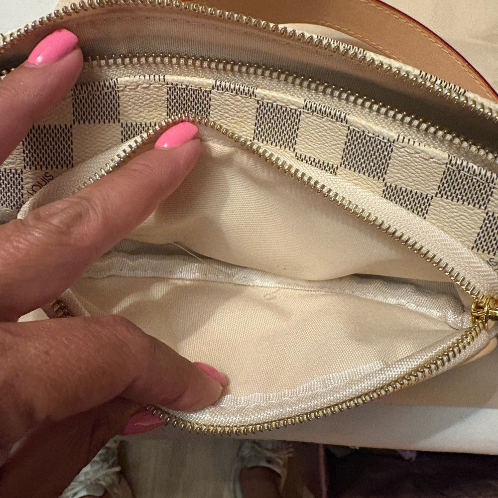 White and grey saddlebag - Picture 3 of 5